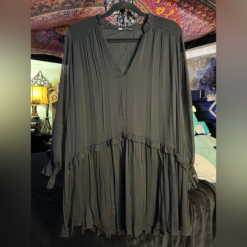 Zara Black miniskirt long sleeve Dress💋